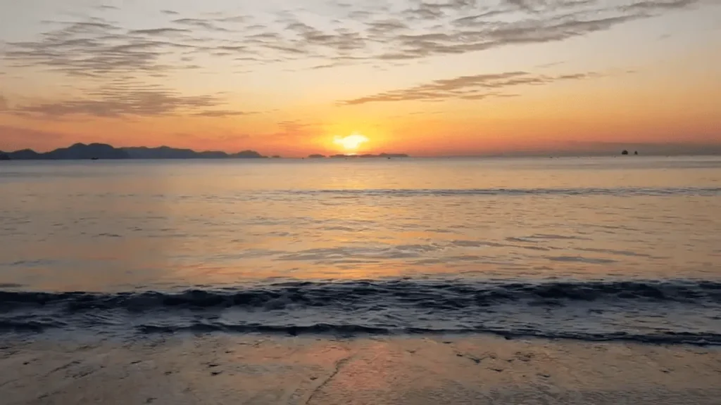 🌅 남해안 해돋이 일출 명소 추천 : 바다 위에서 맞이하는 황금빛 새해 7 남해안 해돋이 일출 명소 추천